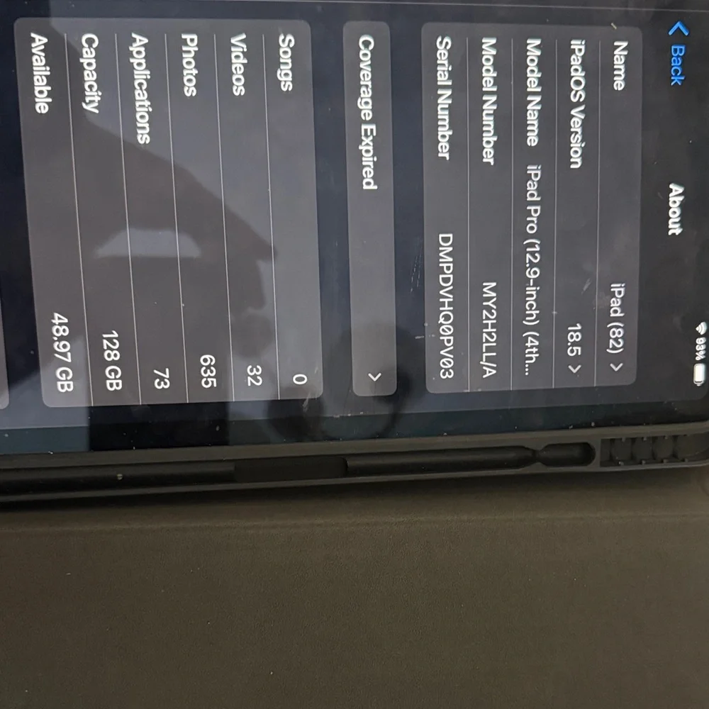 Apple iPad Pro - Black Frame